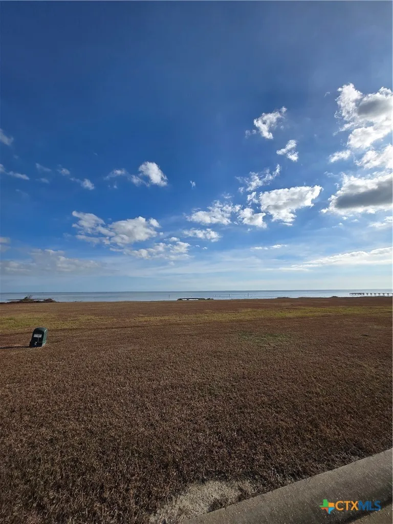 3345 Bay Point Drive Palacios, TX 77465