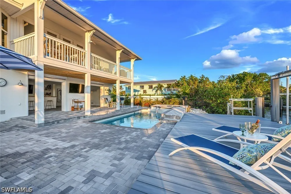 Gulfview Drive Naples, FL 34112