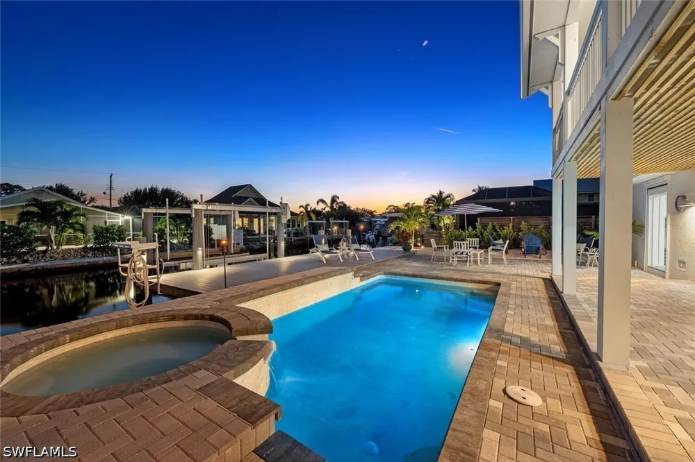 Gulfview Drive Naples, FL 34112