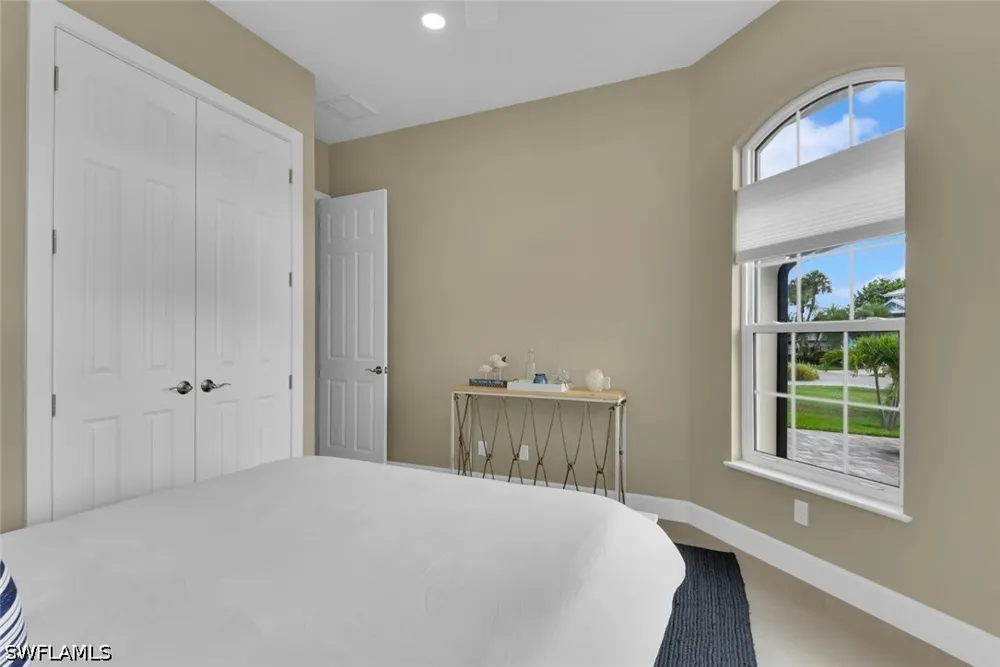 Lakeview Drive Naples, FL 34112