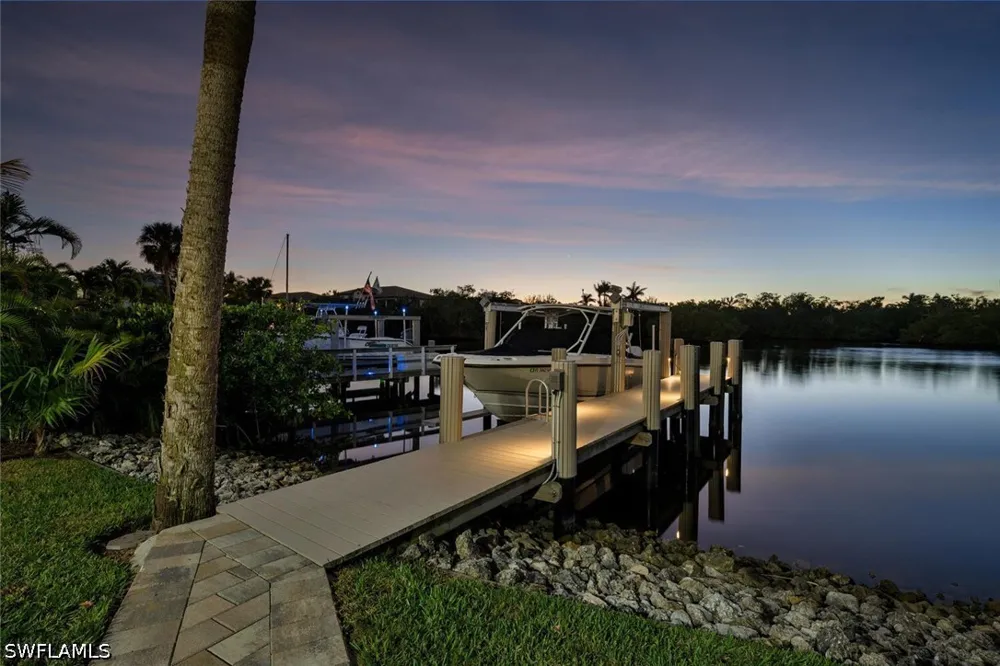 Lakeview Drive Naples, FL 34112
