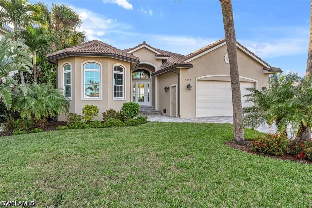 Lakeview Drive Naples, FL 34112