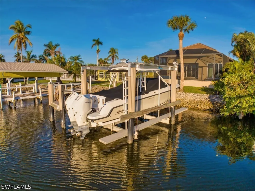 Lakeview Drive Naples, FL 34112