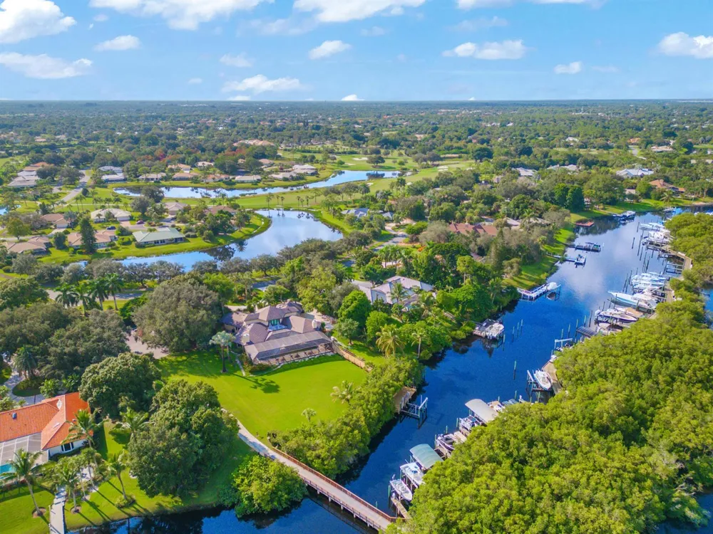 4381 SW Parkgate Boulevard Palm City, FL 34990