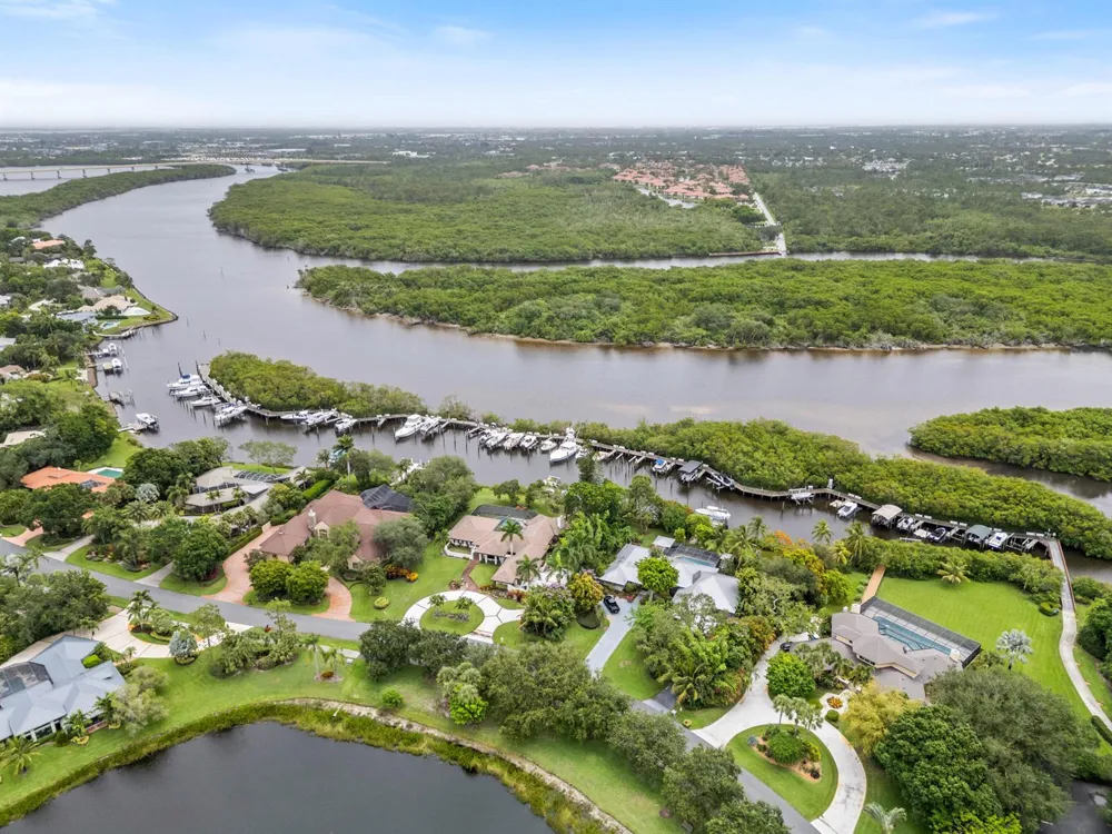 4381 SW Parkgate Boulevard Palm City, FL 34990