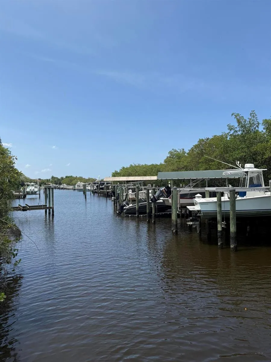 4381 SW Parkgate Boulevard Palm City, FL 34990