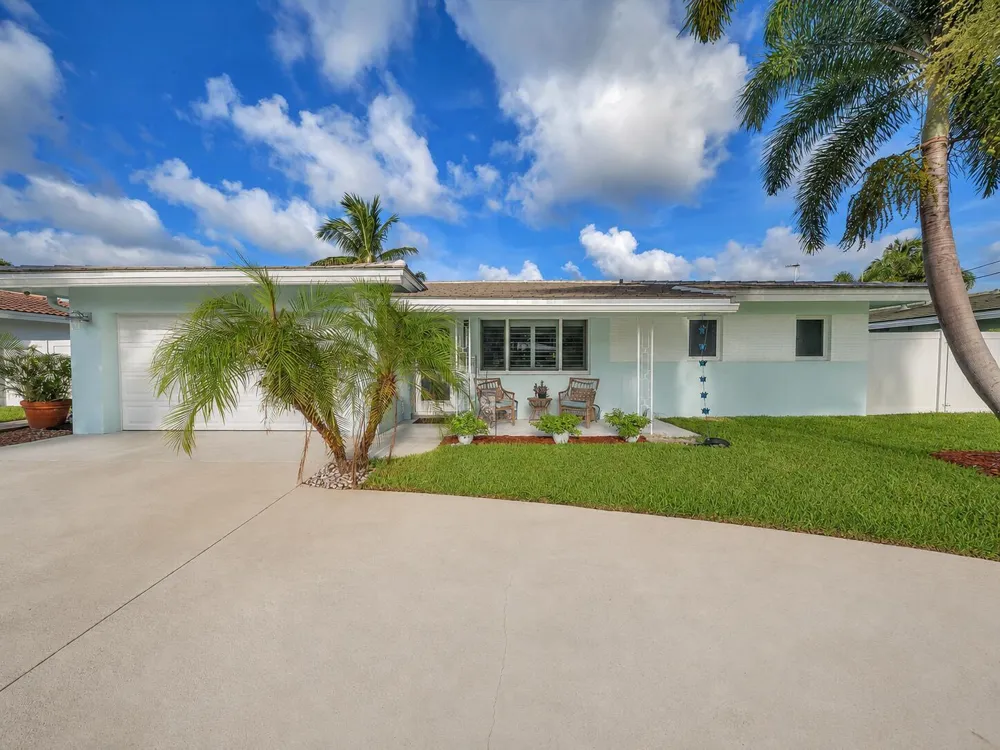 380 SE 5th Avenue Pompano Beach, FL 33060