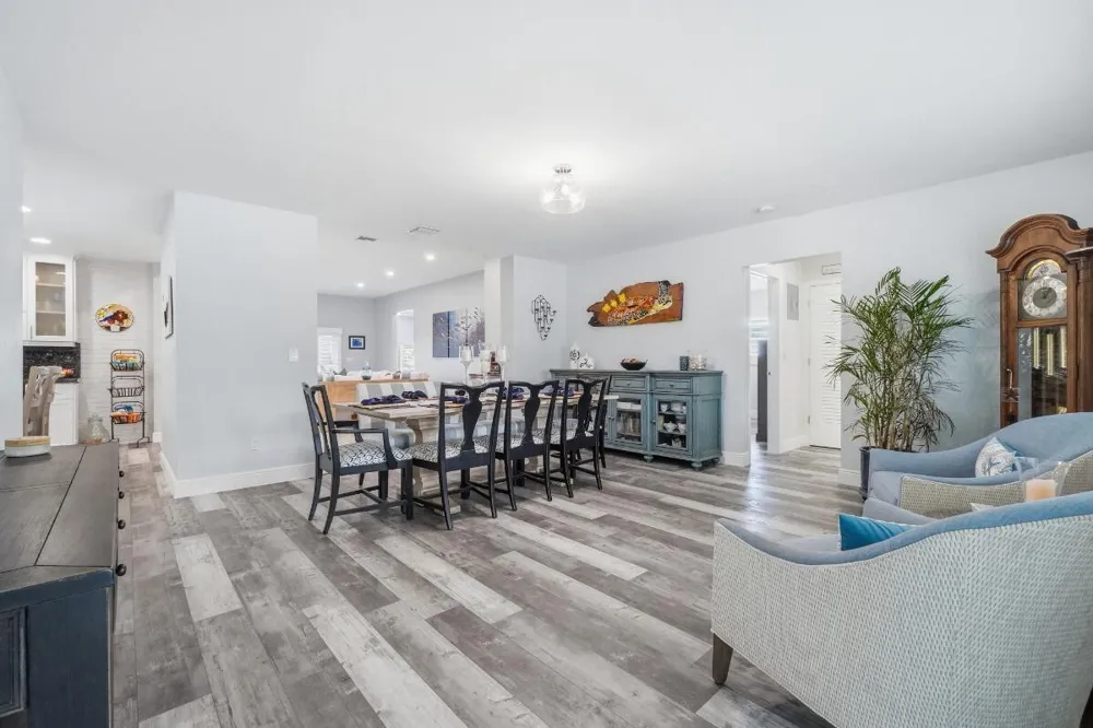 380 SE 5th Avenue Pompano Beach, FL 33060