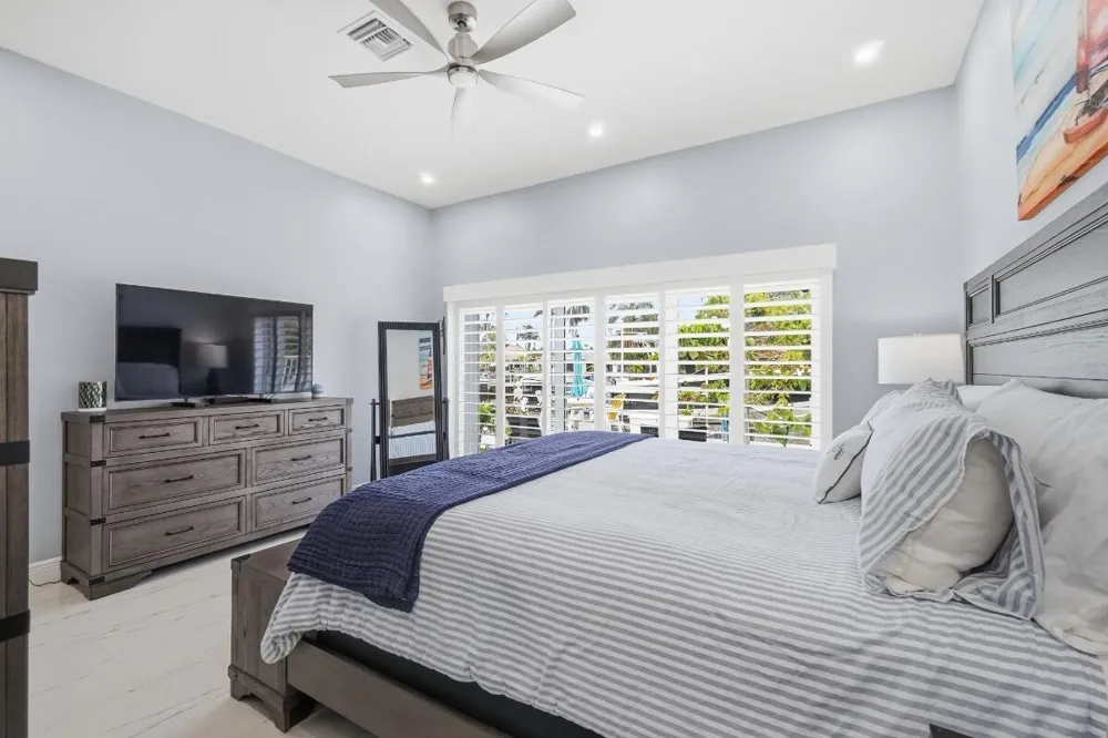 380 SE 5th Avenue Pompano Beach, FL 33060