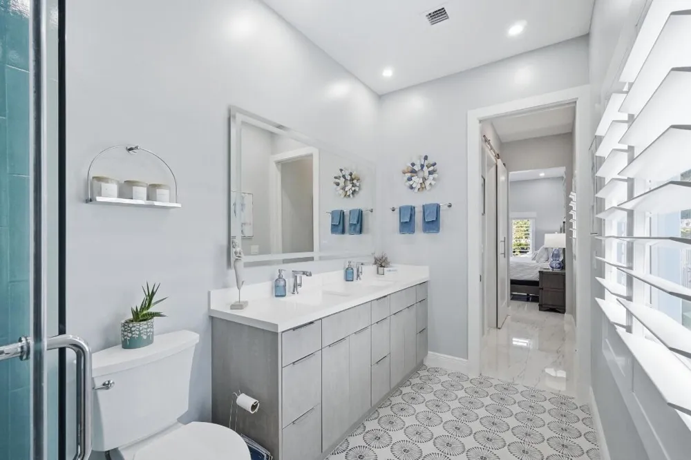 380 SE 5th Avenue Pompano Beach, FL 33060