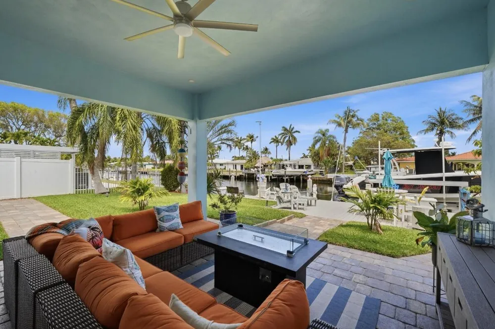 380 SE 5th Avenue Pompano Beach, FL 33060
