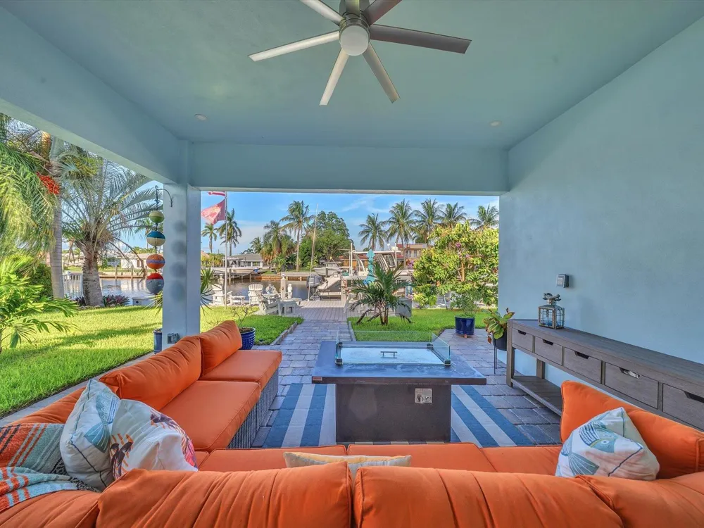 380 SE 5th Avenue Pompano Beach, FL 33060