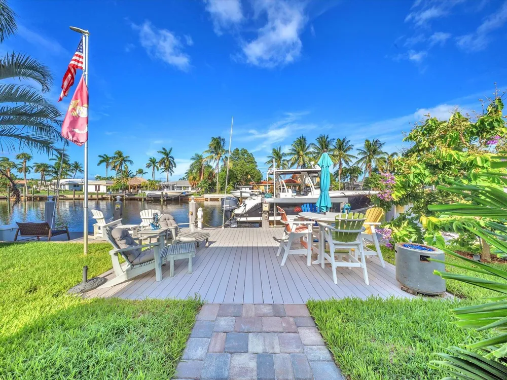 380 SE 5th Avenue Pompano Beach, FL 33060