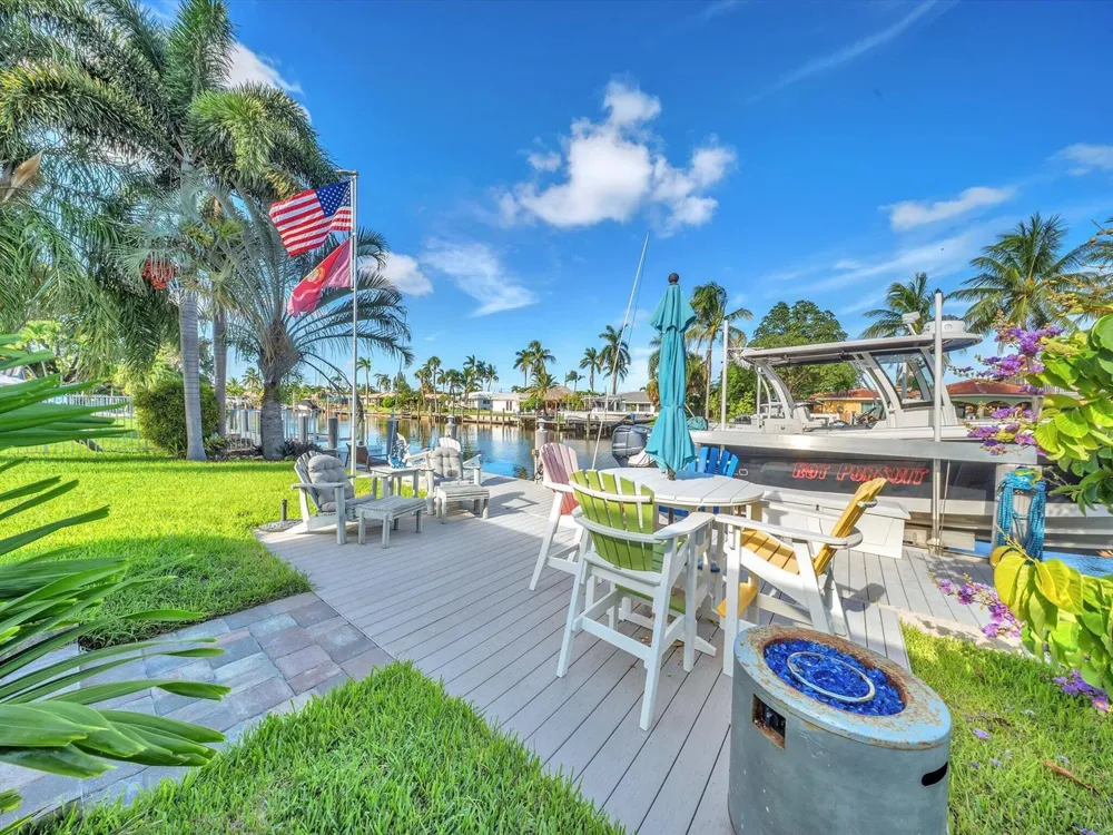 380 SE 5th Avenue Pompano Beach, FL 33060