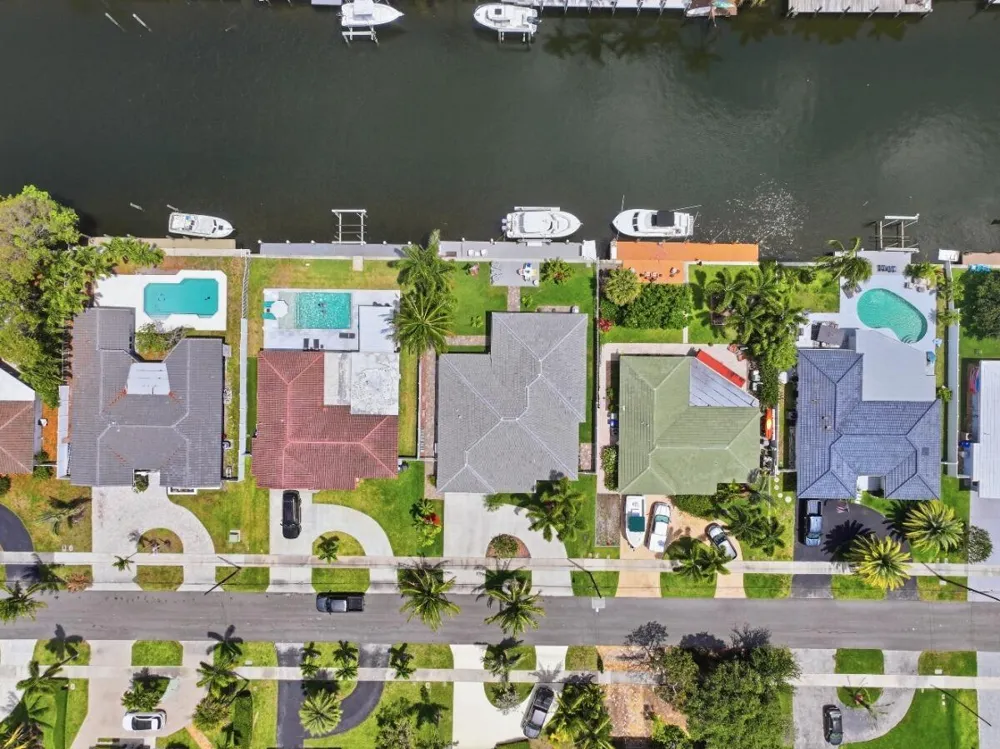 380 SE 5th Avenue Pompano Beach, FL 33060
