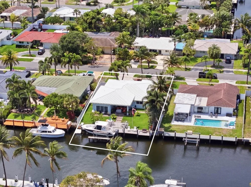 380 SE 5th Avenue Pompano Beach, FL 33060