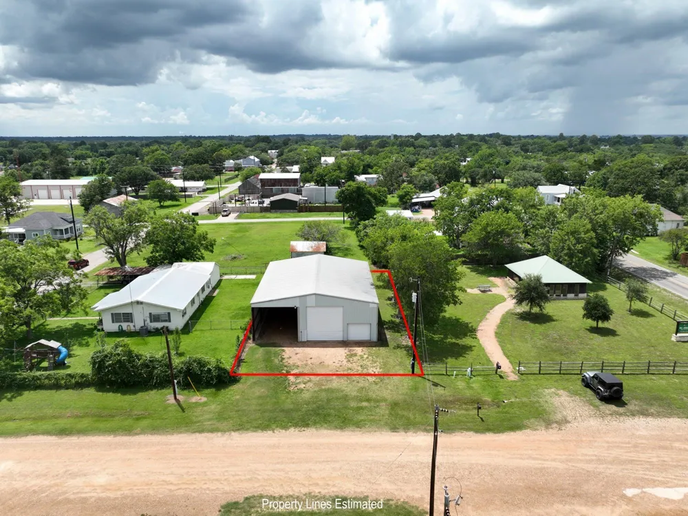 435 Cedar Street New Ulm, TX 78950