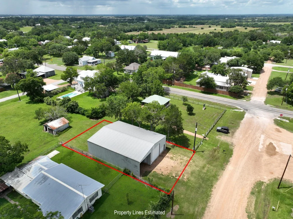 435 Cedar Street New Ulm, TX 78950