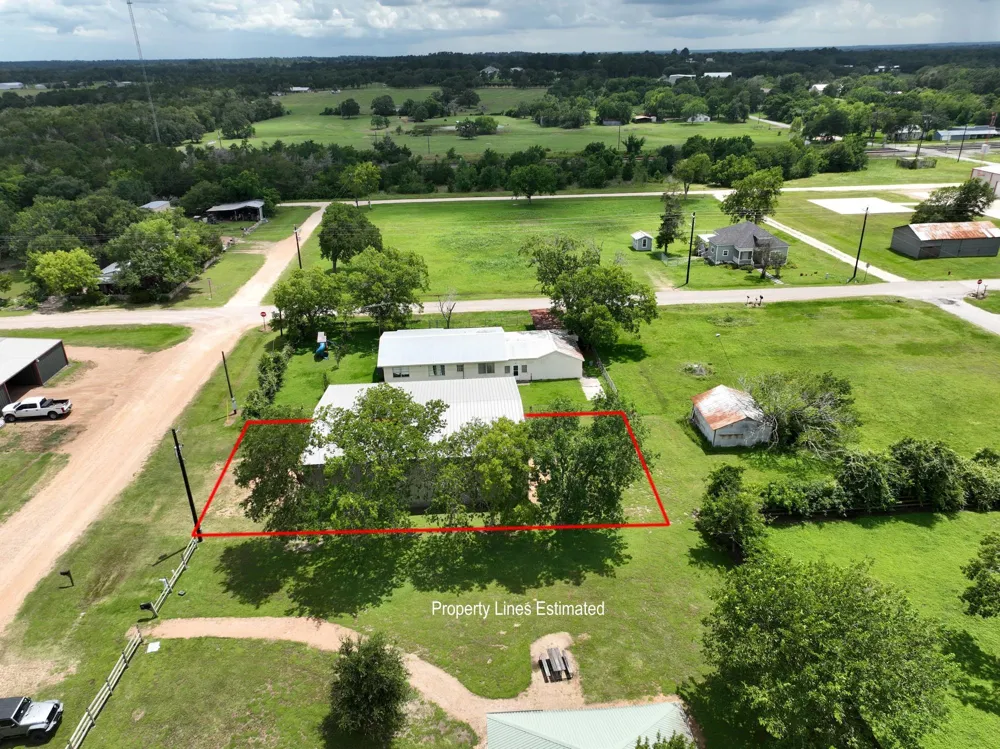 435 Cedar Street New Ulm, TX 78950