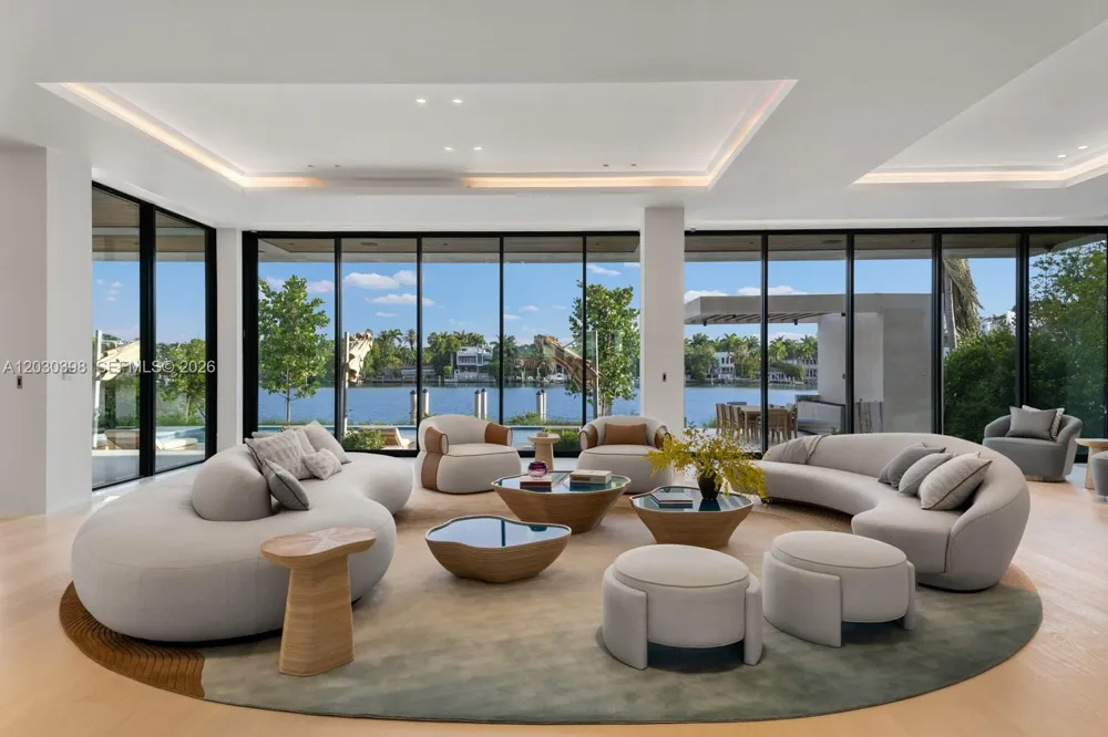 360 S Hibiscus Drive Miami Beach, FL 33139