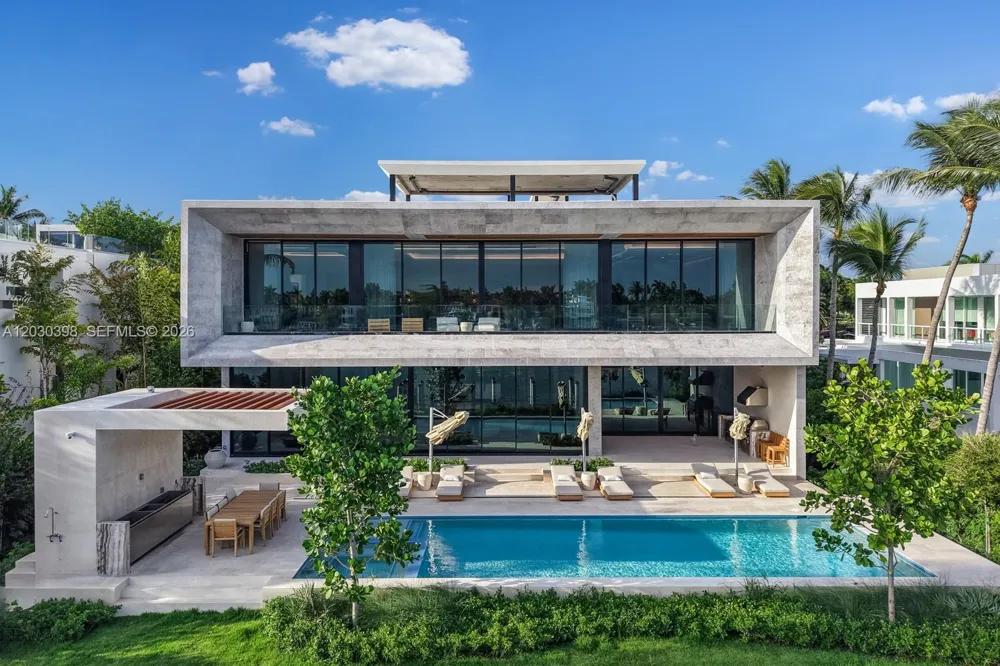 360 S Hibiscus Drive Miami Beach, FL 33139