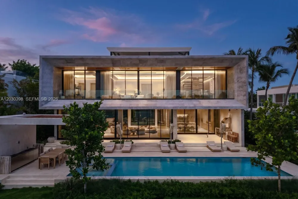 360 S Hibiscus Drive Miami Beach, FL 33139