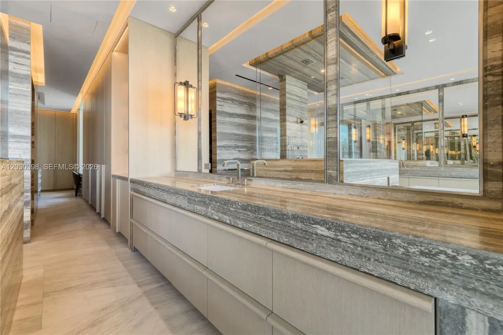 360 S Hibiscus Drive Miami Beach, FL 33139