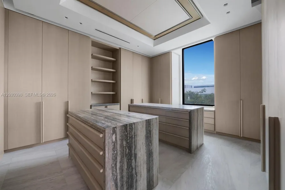 360 S Hibiscus Drive Miami Beach, FL 33139
