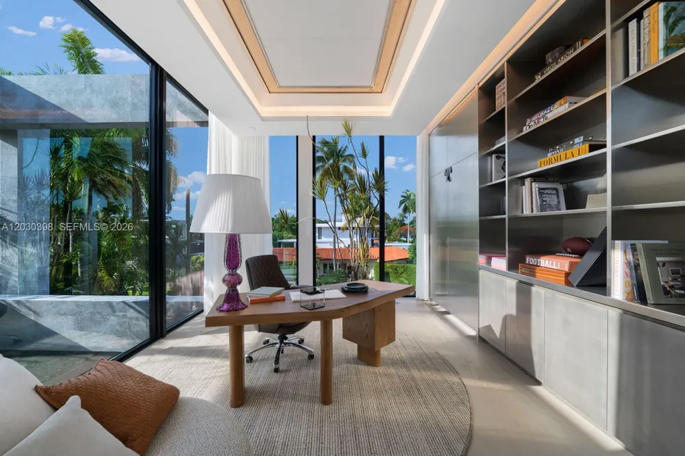 360 S Hibiscus Drive Miami Beach, FL 33139