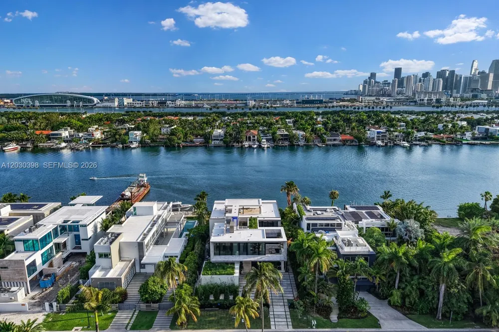 360 S Hibiscus Drive Miami Beach, FL 33139