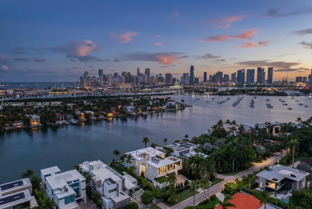 360 S Hibiscus Drive Miami Beach, FL 33139