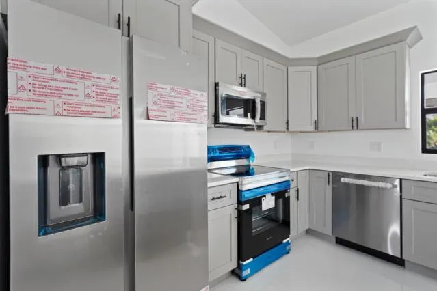 2458 NW 9th Ter Terrace Cape Coral, FL 33993