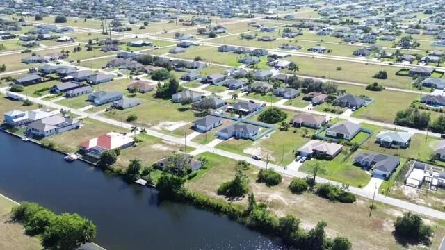 2458 NW 9th Ter Terrace Cape Coral, FL 33993