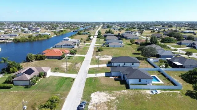 2458 NW 9th Ter Terrace Cape Coral, FL 33993