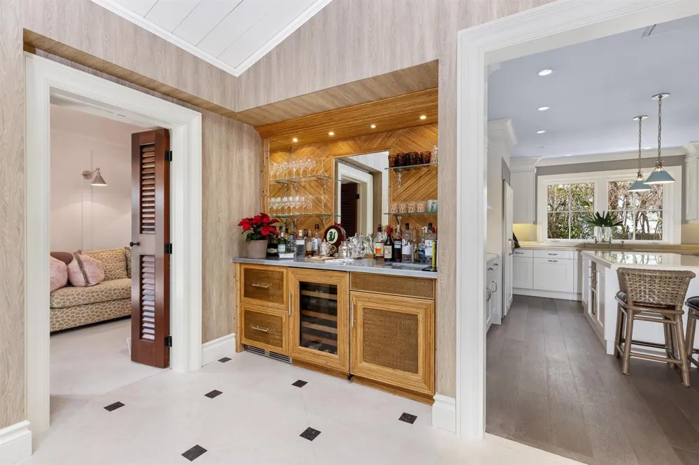 258 List Road Palm Beach, FL 33480