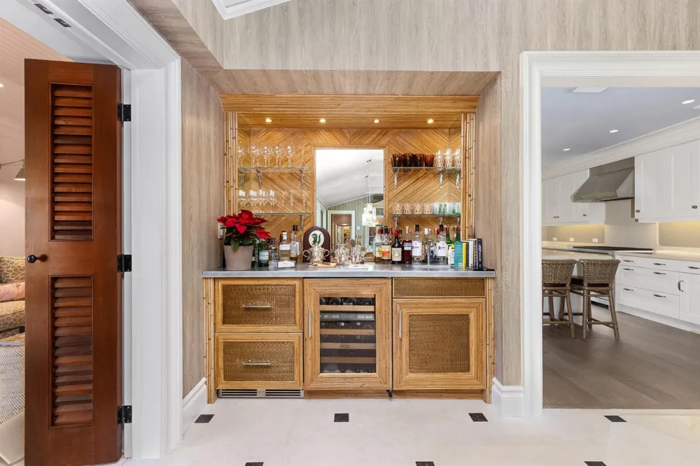 258 List Road Palm Beach, FL 33480