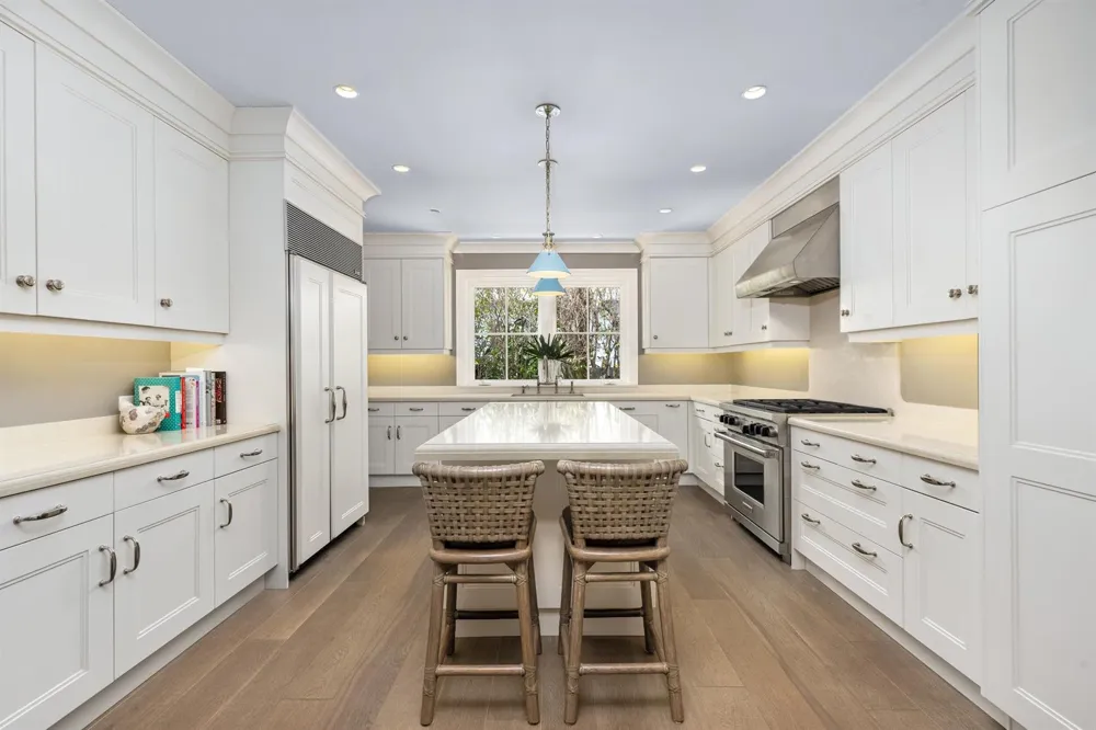 258 List Road Palm Beach, FL 33480