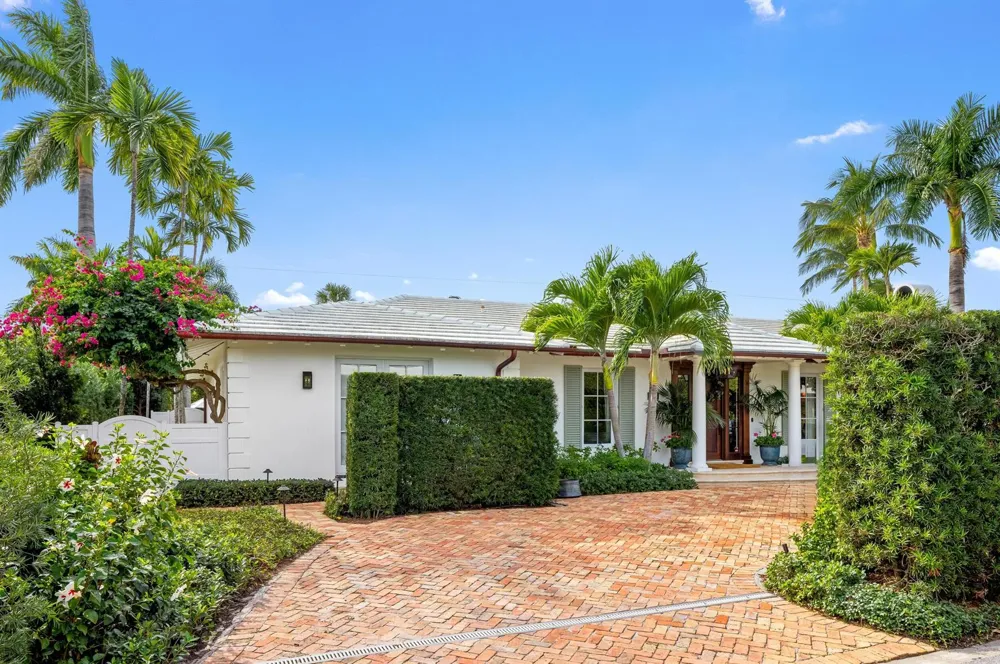 258 List Road Palm Beach, FL 33480