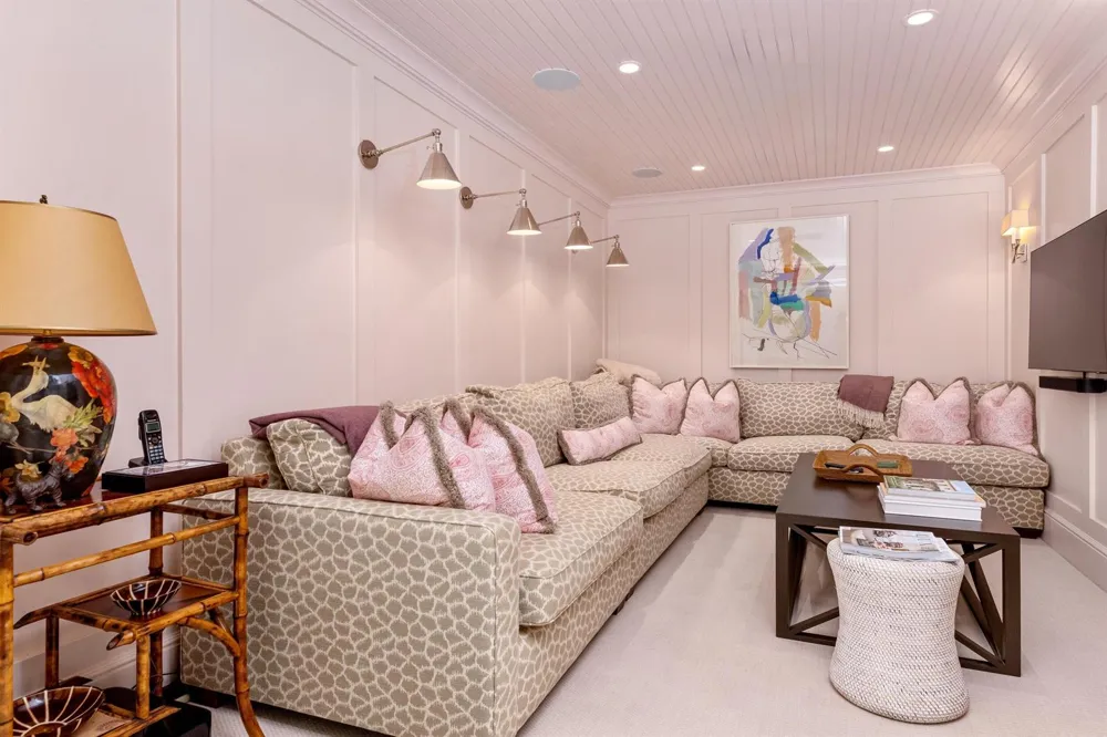 258 List Road Palm Beach, FL 33480