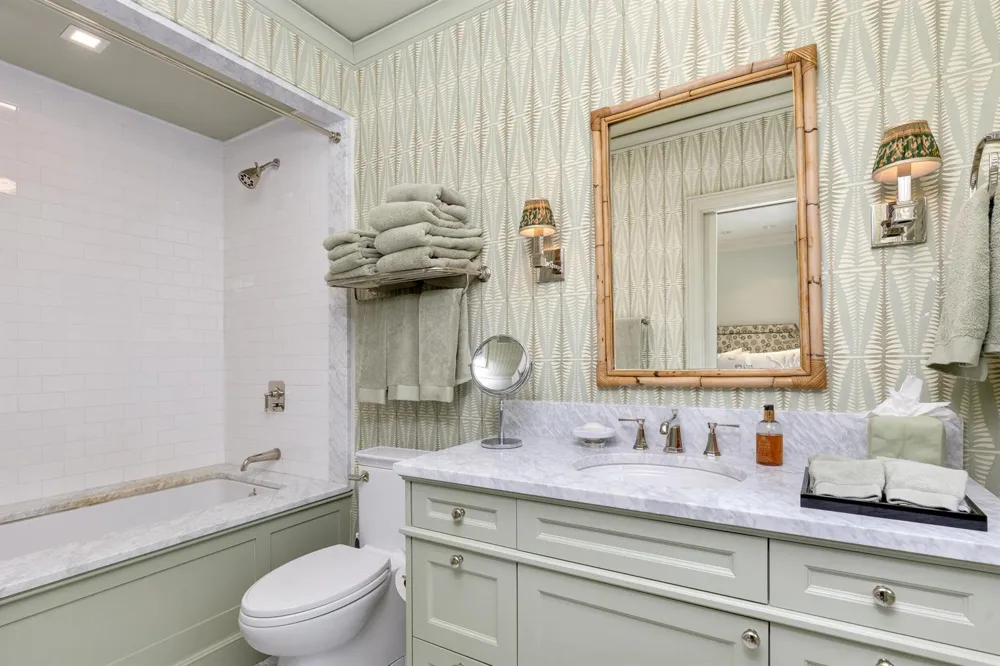 258 List Road Palm Beach, FL 33480