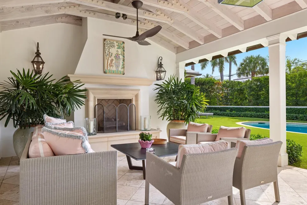 258 List Road Palm Beach, FL 33480