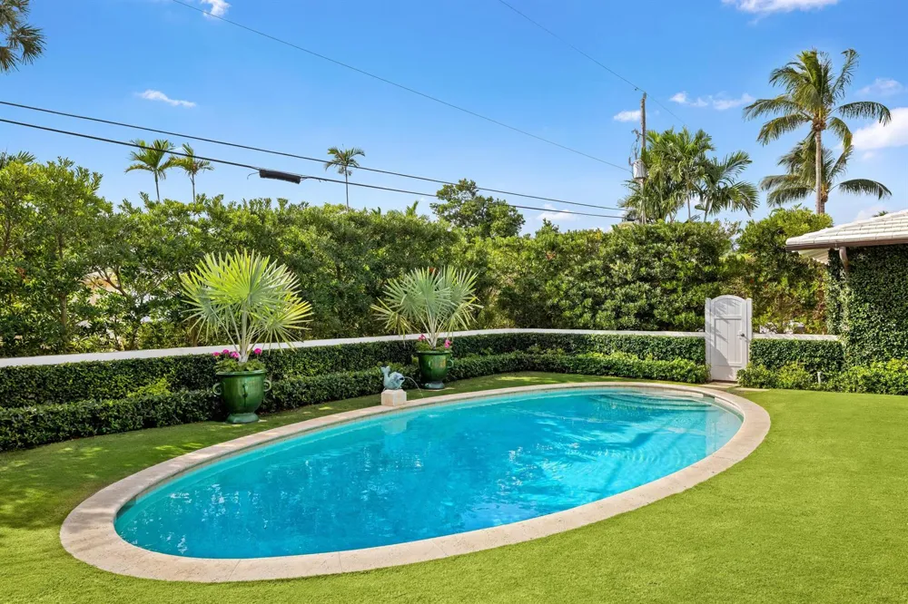 258 List Road Palm Beach, FL 33480
