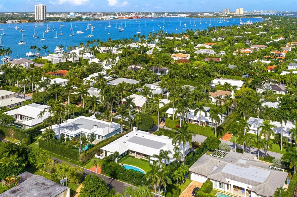258 List Road Palm Beach, FL 33480