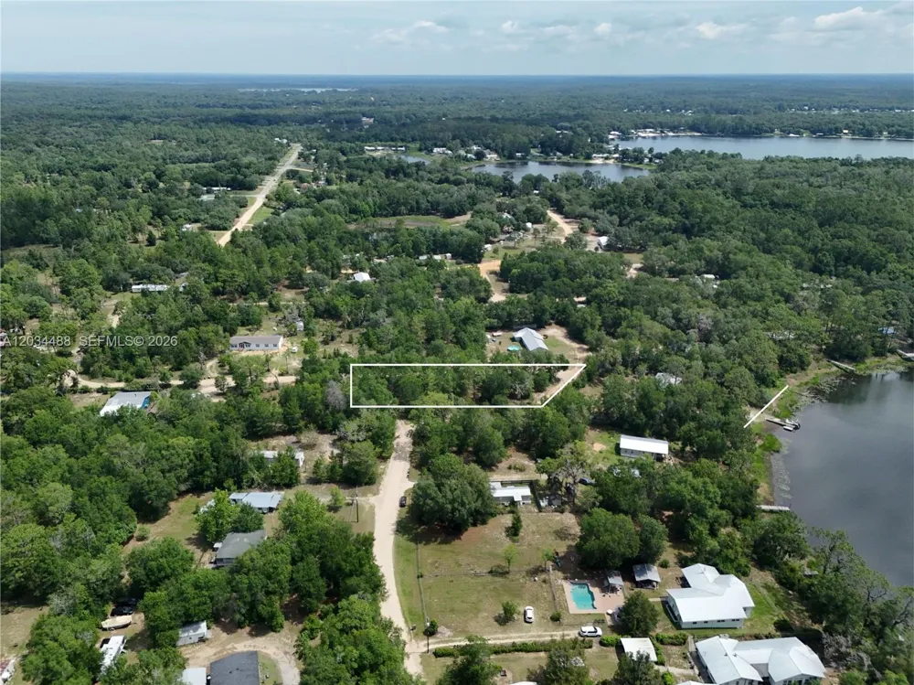 225 MIRROR LAKE DR Other City - In The State Of Florida, FL 32148