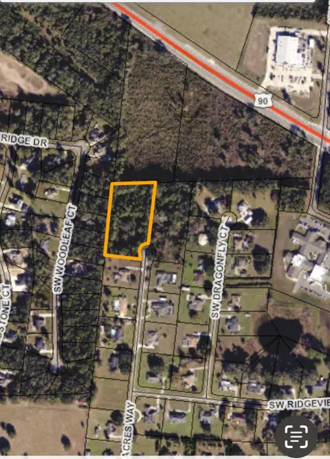 102 SW Green Acres Way