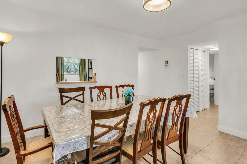 2840 Somerset Drive #403 Lauderdale Lakes, FL 33311