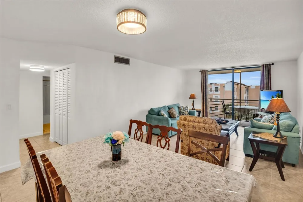 2840 Somerset Drive #403 Lauderdale Lakes, FL 33311