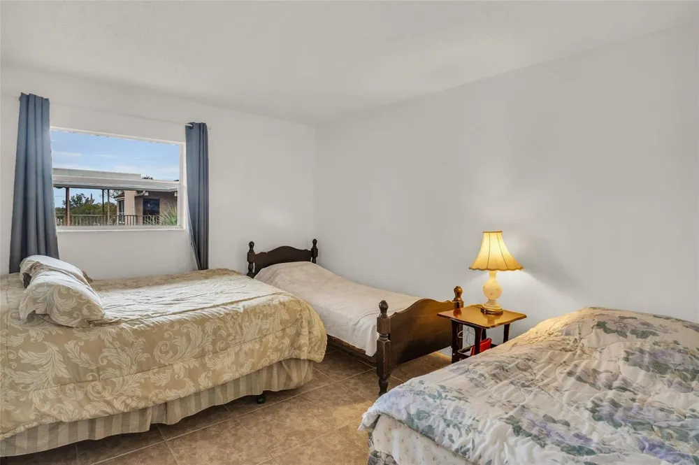 2840 Somerset Drive #403 Lauderdale Lakes, FL 33311