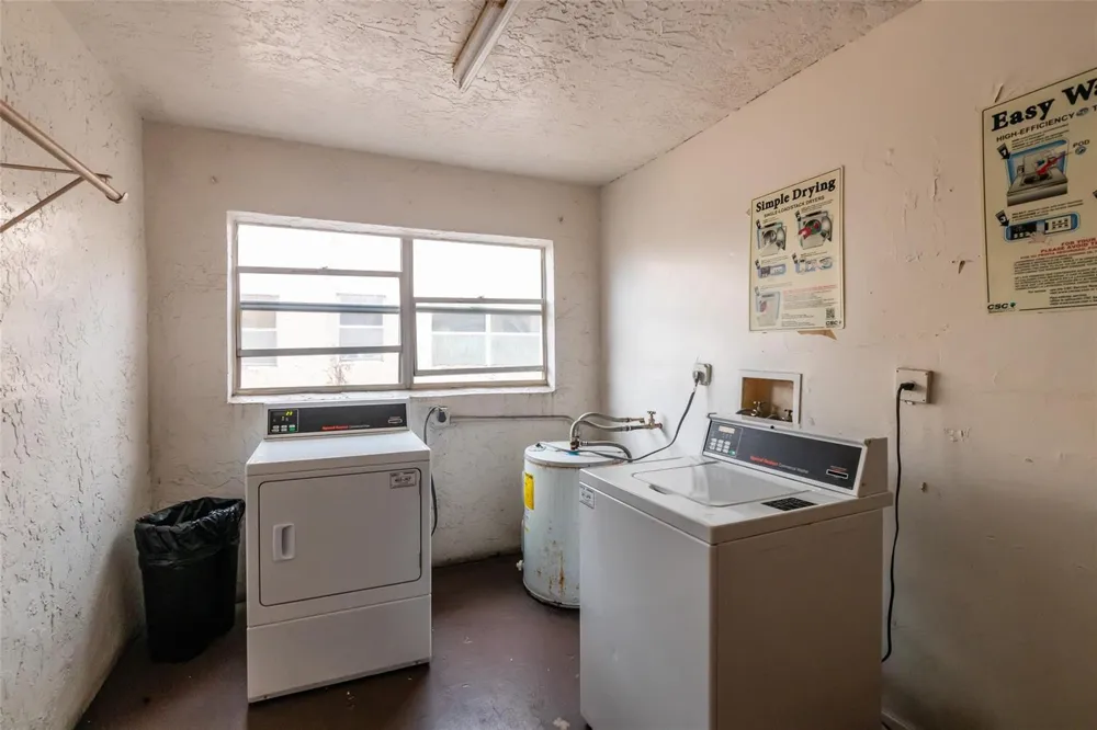 2840 Somerset Drive #403 Lauderdale Lakes, FL 33311