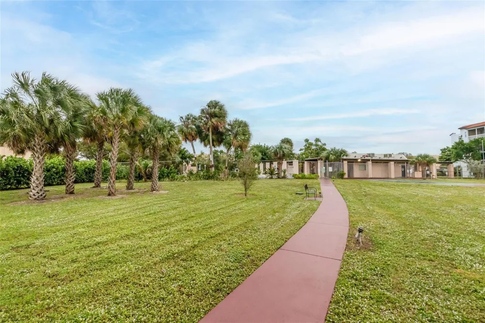 2840 Somerset Drive #403 Lauderdale Lakes, FL 33311